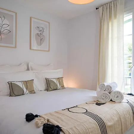 Lejlighed Sublime Flat With Parking And Swimming Pool - Centre Of St Tropez- 2br6p *